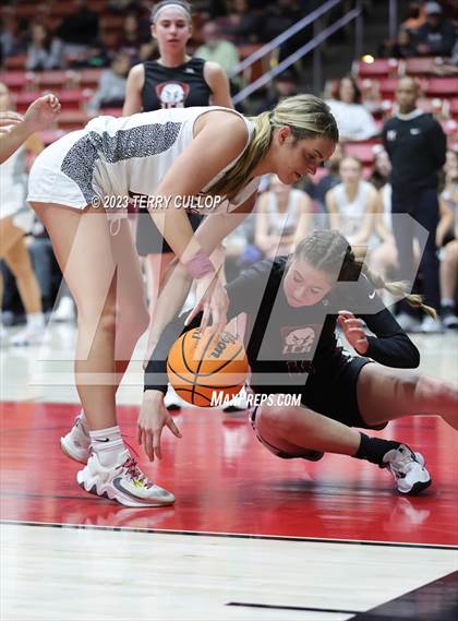 Thumbnail 3 in Morgan vs. Layton Christian Academy (UHSAA 3A Quarterfinal) photogallery.