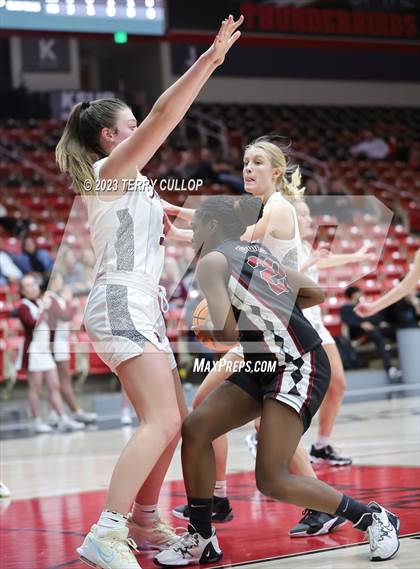 Thumbnail 1 in Morgan vs. Layton Christian Academy (UHSAA 3A Quarterfinal) photogallery.