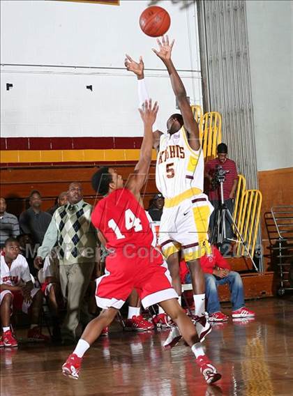 Thumbnail 2 in Roosevelt @ Mount Vernon (Section 1 Class AA Playoffs) photogallery.