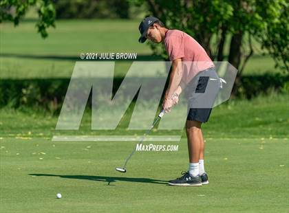 Thumbnail 2 in IHSAA Cathedral Sectional photogallery.