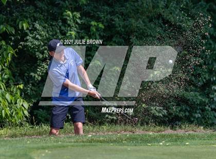 Thumbnail 2 in IHSAA Cathedral Sectional photogallery.