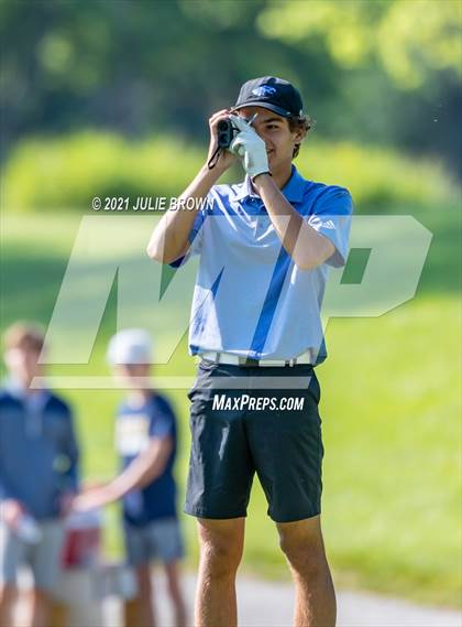 Thumbnail 2 in IHSAA Cathedral Sectional photogallery.