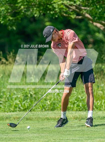 Thumbnail 2 in IHSAA Cathedral Sectional photogallery.