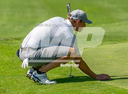 Thumbnail 1 in IHSAA Cathedral Sectional photogallery.