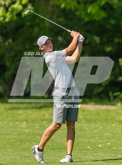 Thumbnail 2 in IHSAA Cathedral Sectional photogallery.