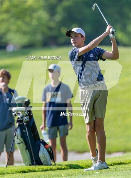 Thumbnail 2 in IHSAA Cathedral Sectional photogallery.