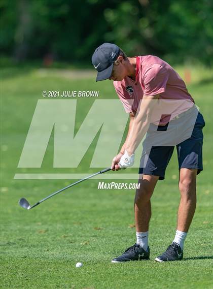 Thumbnail 2 in IHSAA Cathedral Sectional photogallery.