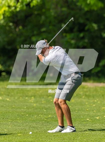Thumbnail 1 in IHSAA Cathedral Sectional photogallery.
