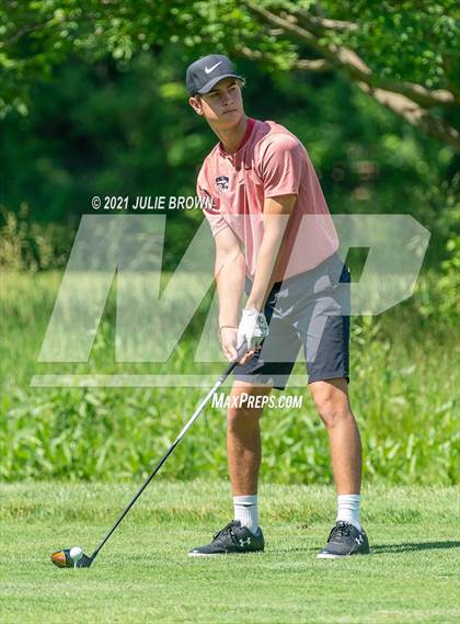 Thumbnail 1 in IHSAA Cathedral Sectional photogallery.