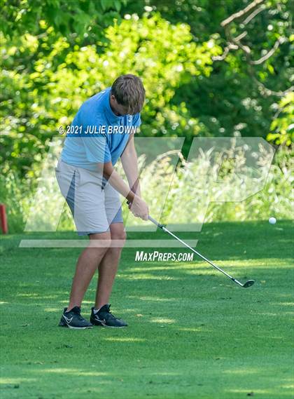 Thumbnail 3 in IHSAA Cathedral Sectional photogallery.