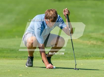 Thumbnail 2 in IHSAA Cathedral Sectional photogallery.