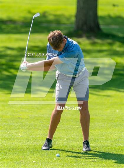 Thumbnail 1 in IHSAA Cathedral Sectional photogallery.