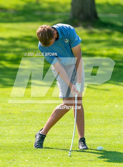Thumbnail 2 in IHSAA Cathedral Sectional photogallery.