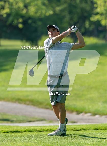 Thumbnail 1 in IHSAA Cathedral Sectional photogallery.