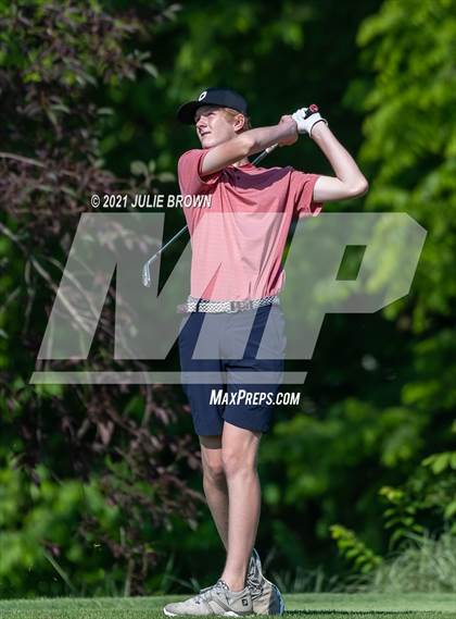 Thumbnail 2 in IHSAA Cathedral Sectional photogallery.