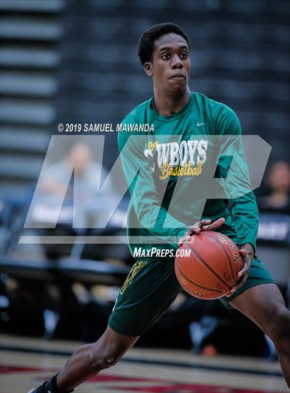 Thumbnail 2 in Canyon vs Palmdale (Hart Holiday Classic) photogallery.