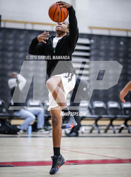 Thumbnail 2 in Canyon vs Palmdale (Hart Holiday Classic) photogallery.