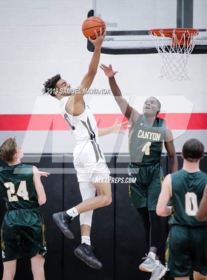 Thumbnail 2 in Canyon vs Palmdale (Hart Holiday Classic) photogallery.
