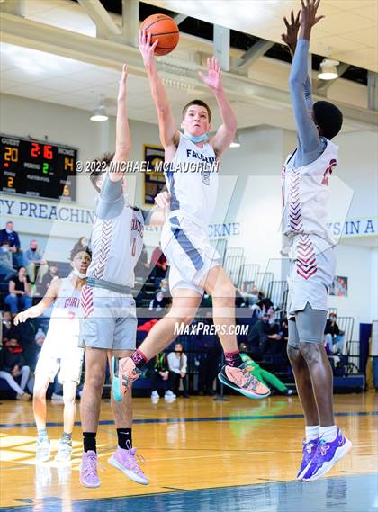 Thumbnail 2 in Wagner vs. Curtis (PSAL Staten Island Boro Final) photogallery.