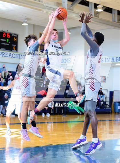 Thumbnail 1 in Wagner vs. Curtis (PSAL Staten Island Boro Final) photogallery.