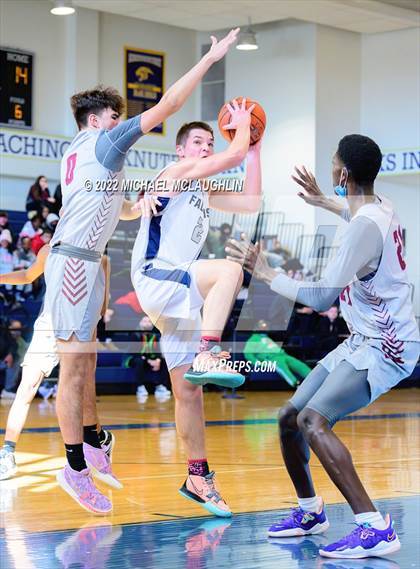 Thumbnail 3 in Wagner vs. Curtis (PSAL Staten Island Boro Final) photogallery.