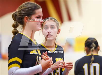 Thumbnail 3 in Del Oro photogallery.