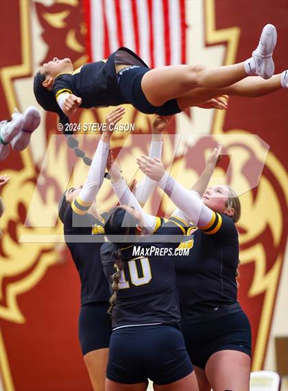 Thumbnail 3 in Del Oro photogallery.