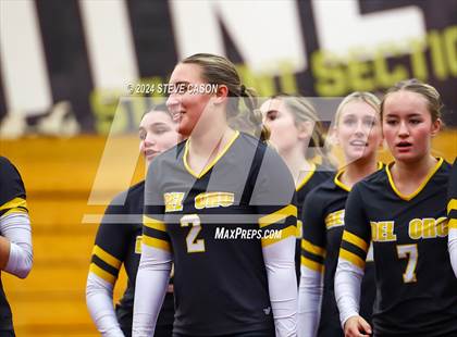 Thumbnail 1 in Del Oro photogallery.