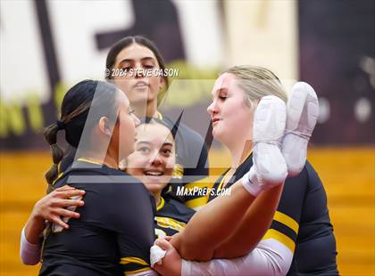 Thumbnail 3 in Del Oro photogallery.