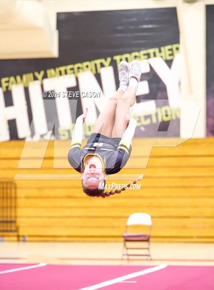Thumbnail 3 in Del Oro photogallery.