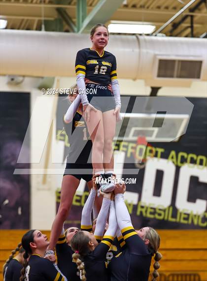Thumbnail 3 in Del Oro photogallery.