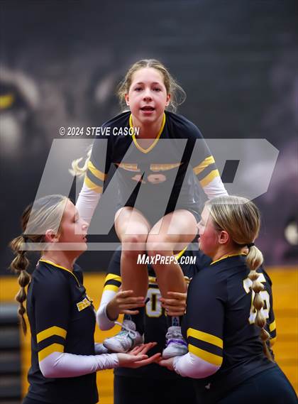 Thumbnail 1 in Del Oro photogallery.