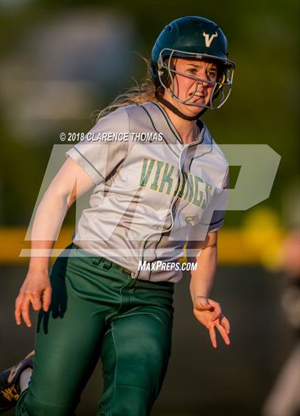 Thumbnail 3 in Dominion @ Loudoun Valley photogallery.