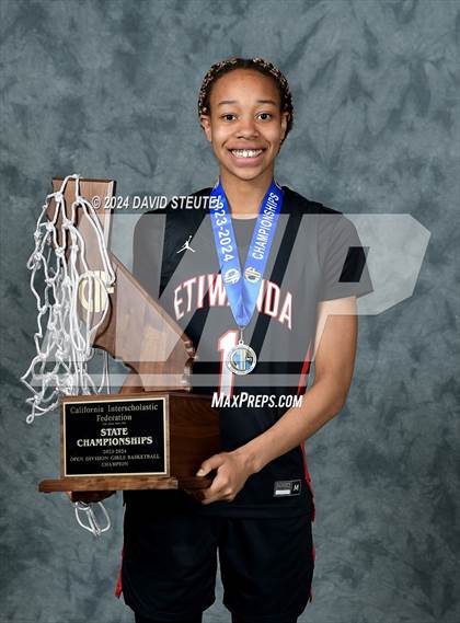 Thumbnail 3 in Etiwanda (CIF State Open Div. Awards) photogallery.