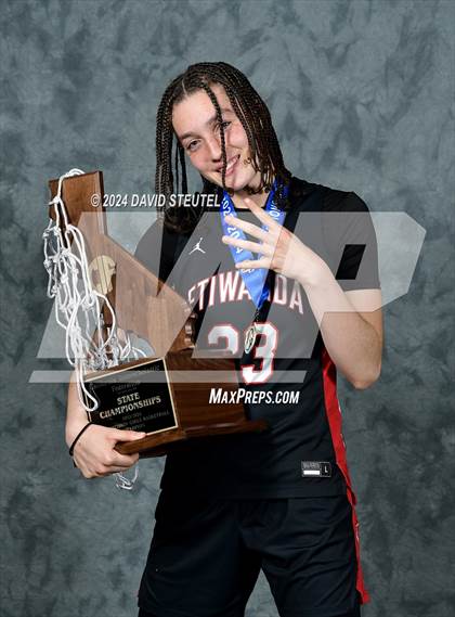Thumbnail 2 in Etiwanda (CIF State Open Div. Awards) photogallery.