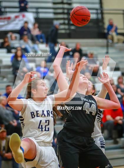 Thumbnail 1 in Volcano Vista vs. La Cueva (Albuquerque Metro Championships) photogallery.