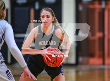 Thumbnail 3 in Volcano Vista vs. La Cueva (Albuquerque Metro Championships) photogallery.