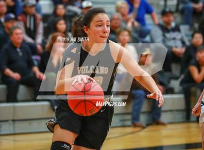 Thumbnail 1 in Volcano Vista vs. La Cueva (Albuquerque Metro Championships) photogallery.