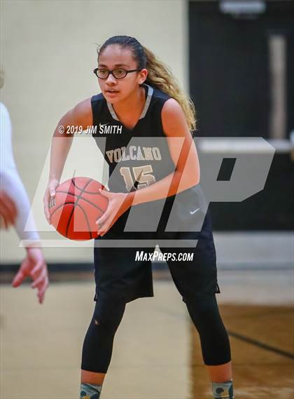 Thumbnail 3 in Volcano Vista vs. La Cueva (Albuquerque Metro Championships) photogallery.