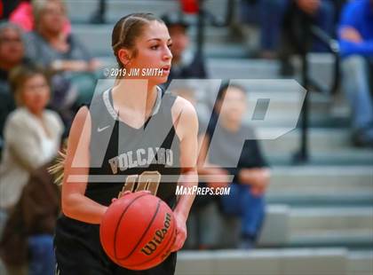 Thumbnail 2 in Volcano Vista vs. La Cueva (Albuquerque Metro Championships) photogallery.