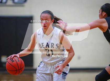 Thumbnail 2 in Volcano Vista vs. La Cueva (Albuquerque Metro Championships) photogallery.