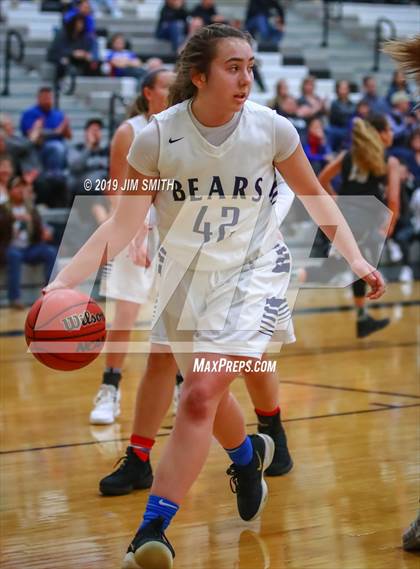 Thumbnail 2 in Volcano Vista vs. La Cueva (Albuquerque Metro Championships) photogallery.