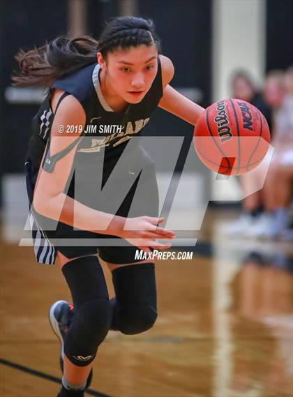 Thumbnail 2 in Volcano Vista vs. La Cueva (Albuquerque Metro Championships) photogallery.