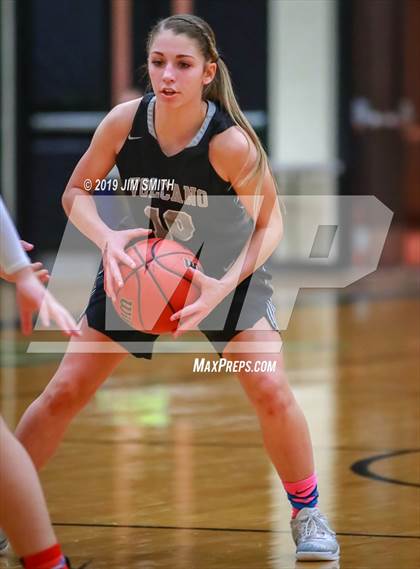 Thumbnail 2 in Volcano Vista vs. La Cueva (Albuquerque Metro Championships) photogallery.