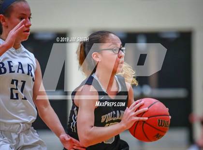 Thumbnail 2 in Volcano Vista vs. La Cueva (Albuquerque Metro Championships) photogallery.
