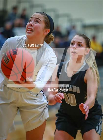 Thumbnail 2 in Volcano Vista vs. La Cueva (Albuquerque Metro Championships) photogallery.