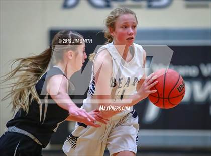 Thumbnail 2 in Volcano Vista vs. La Cueva (Albuquerque Metro Championships) photogallery.