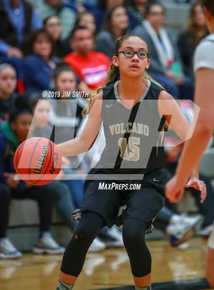 Thumbnail 1 in Volcano Vista vs. La Cueva (Albuquerque Metro Championships) photogallery.