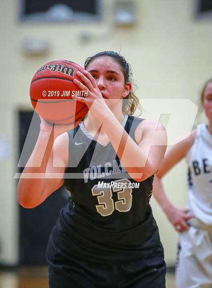 Thumbnail 2 in Volcano Vista vs. La Cueva (Albuquerque Metro Championships) photogallery.