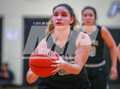 Thumbnail 2 in Volcano Vista vs. La Cueva (Albuquerque Metro Championships) photogallery.